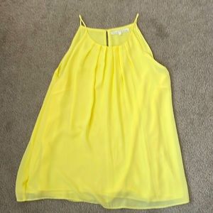 Violet and Claire yellow top, size L
